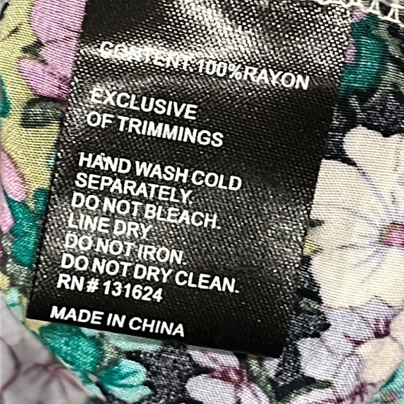 Beautiful Calessa tiered top - Picture 9 of 9